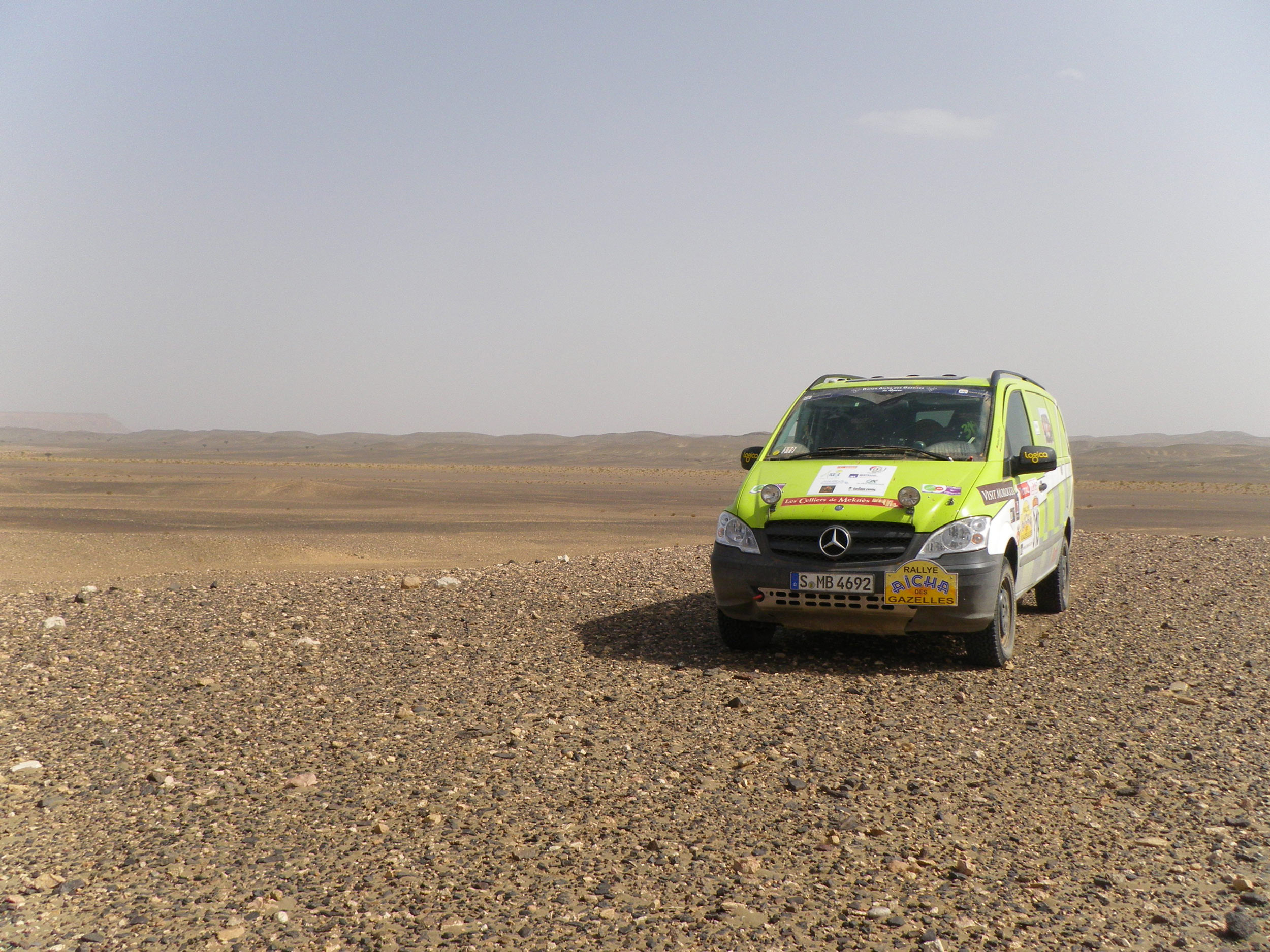 Véhicule de l'équipe vainqueur de l'édition 2011 du rallye Aicha des gazelles @Konuzelmann Thomas / CC BY 